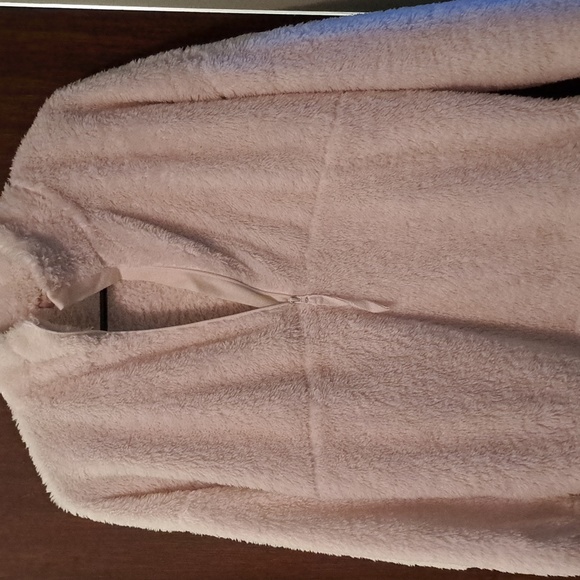 Pullover - Picture 1 of 3